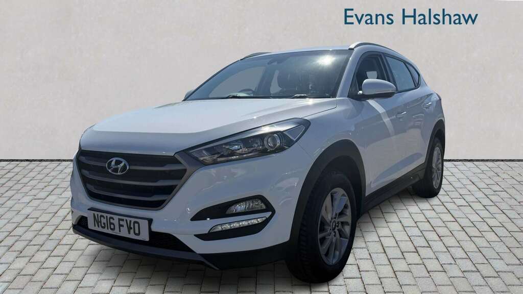 Hyundai Tucson 1.7 Crdi Blue Drive Se Nav 2Wd 2016 NG16FVO White #3