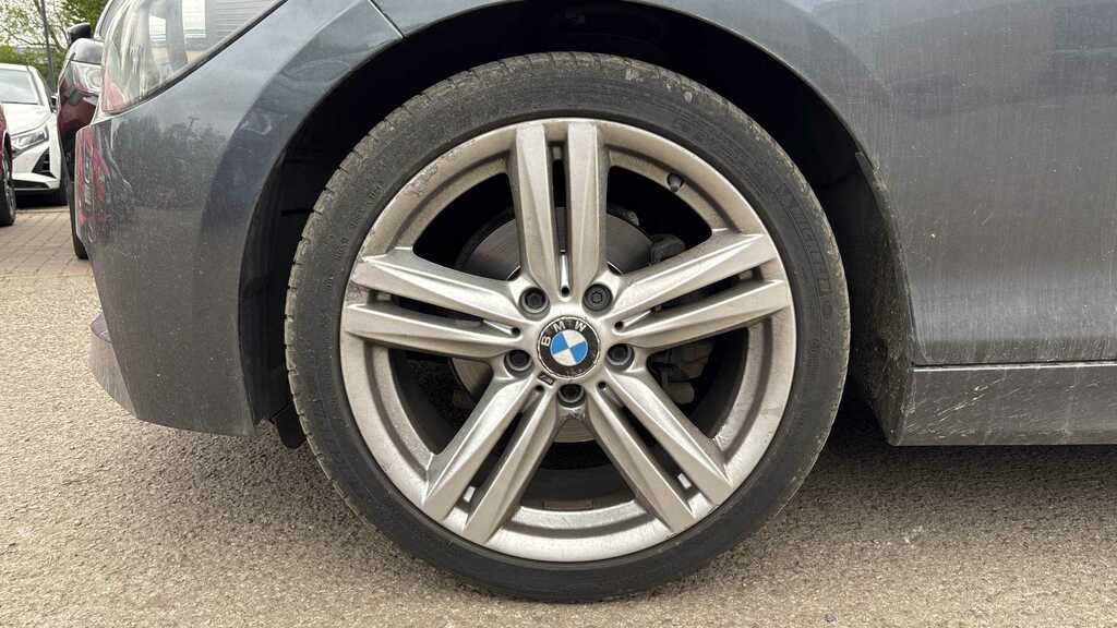 BMW 1 Series 120D Xdrive M Sport 2013 KU63XUB Grey #5