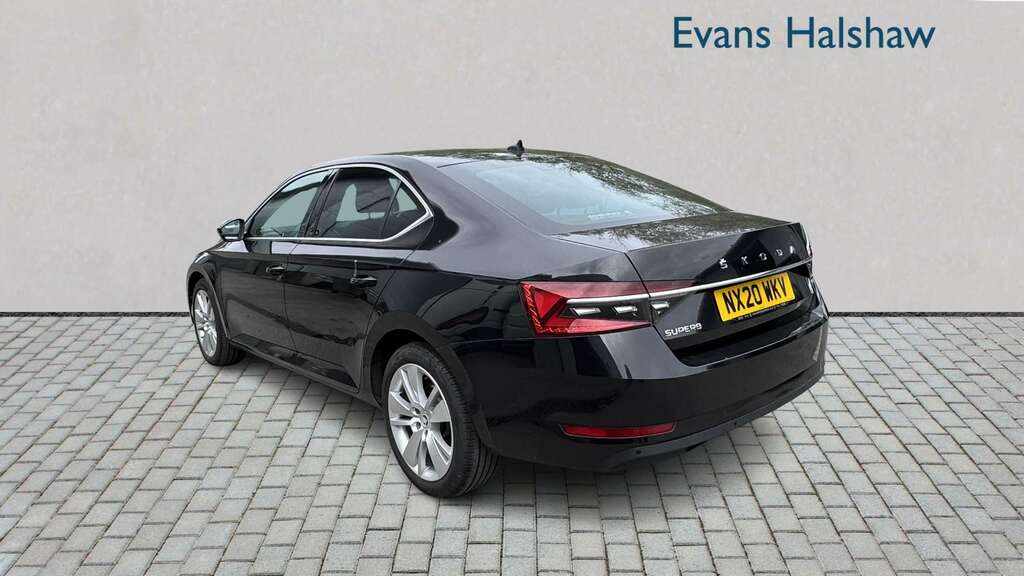 Skoda Superb 1.5 Tsi Se L 2020 Black #4