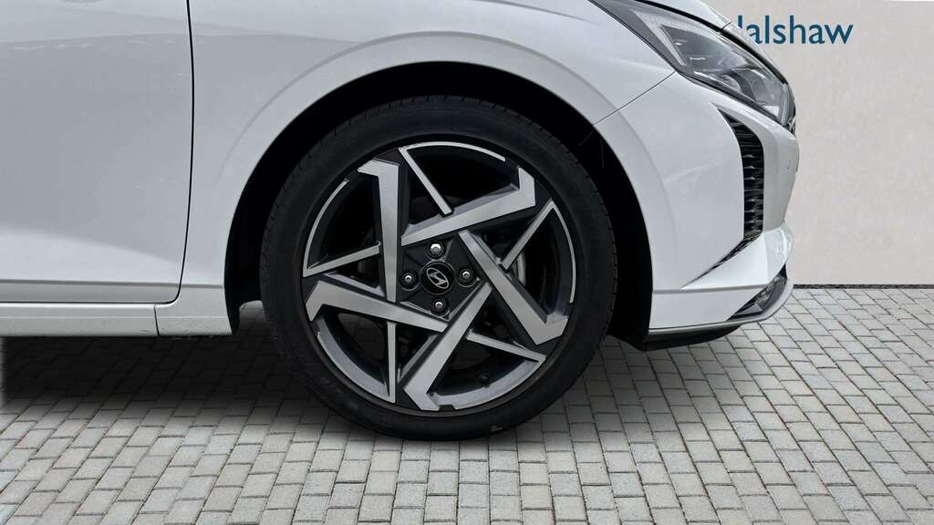 Hyundai I20 1.0T Gdi Premium 2025 EX25BWU White #4