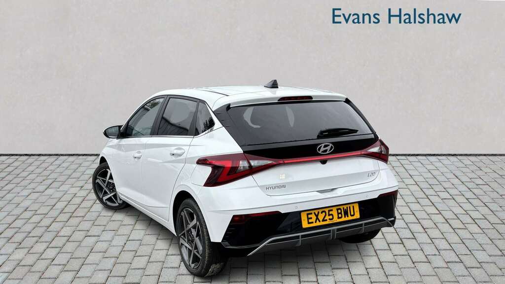 Hyundai I20 1.0T Gdi Premium 2025 EX25BWU White #2