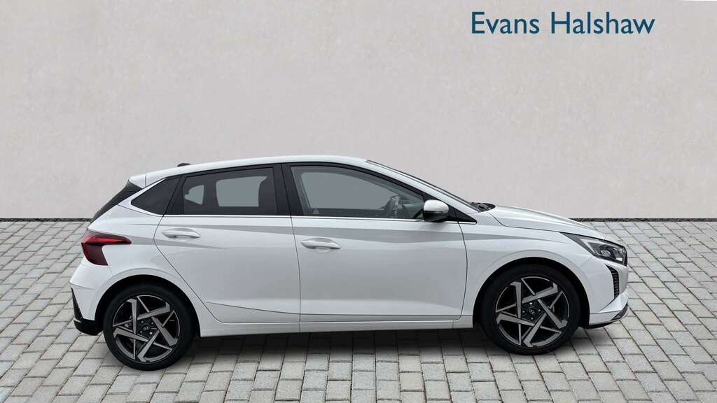 Hyundai I20 1.0T Gdi Premium 2025 EX25BWU White #3