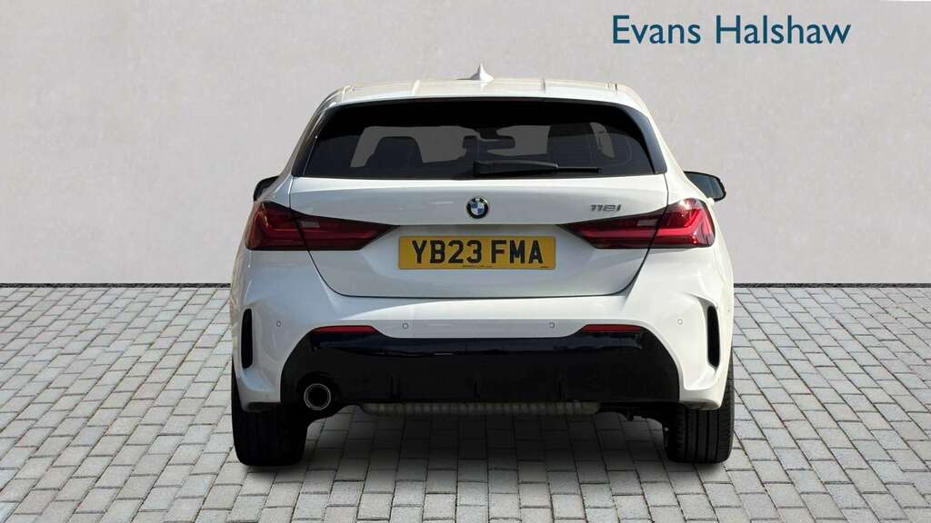 BMW 1 Series 118I M Sport Tech Pack 2023 YB23FMA White #5