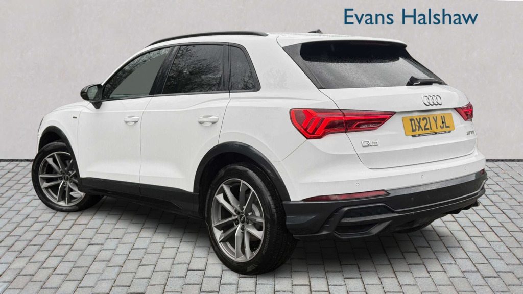Audi Q3 35 Tfsi Black Edition 2021 DX21YJL White #2