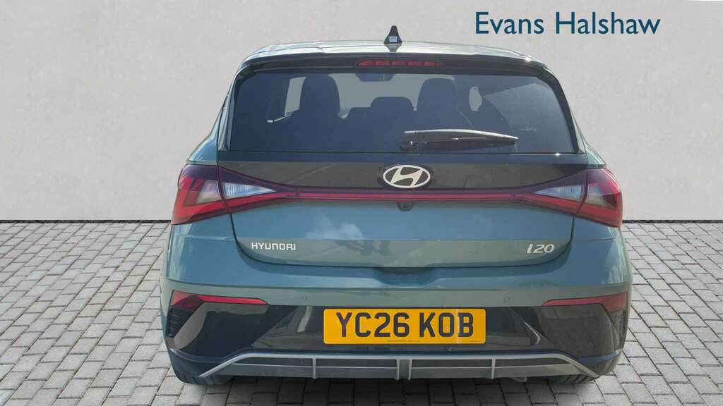 Hyundai I20 1.0T Gdi Premium Dct 2026 YC26KOB Green #3