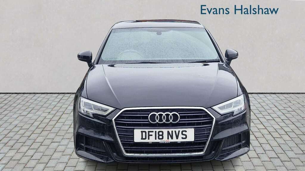 Audi A3 1.5 Tfsi S Line 2018 DF18NVS Black #4