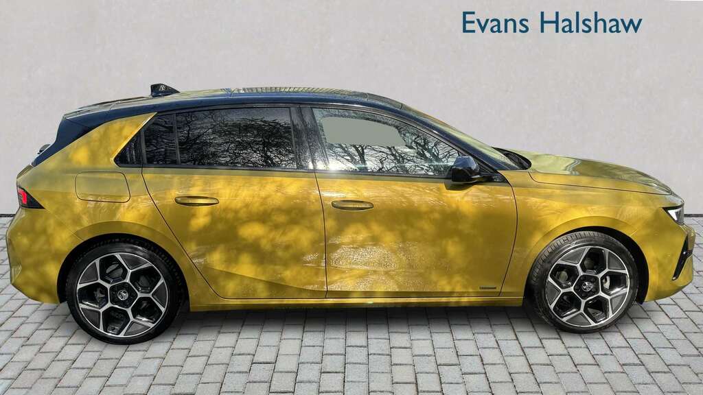 Vauxhall Astra 1.2 Turbo 130 Ultimate 2023 MC72OUY Yellow #6