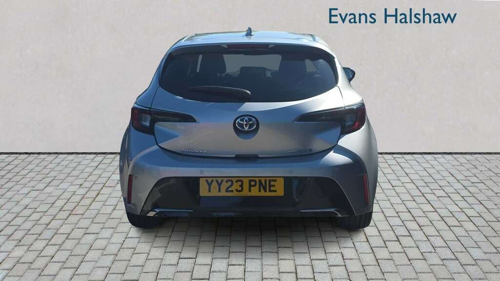 Toyota Corolla 1.8 Hybrid Design Cvt 2023 YY23PNE Silver #4
