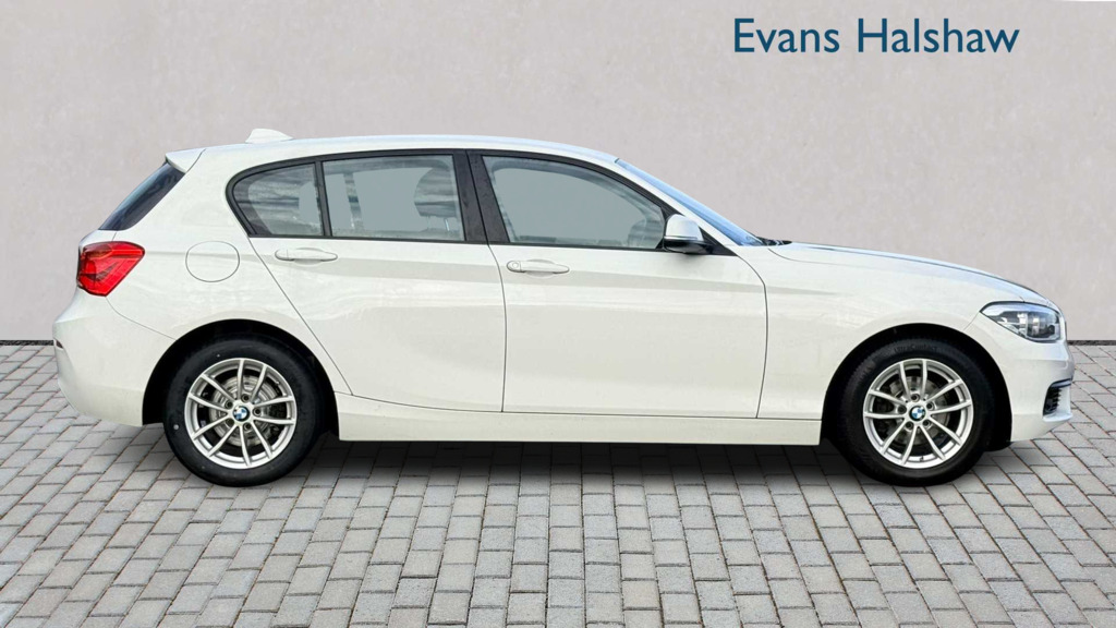 BMW 1 Series 118I 1.5 Se Business Navservotronic 2019 YC19HFM White #3