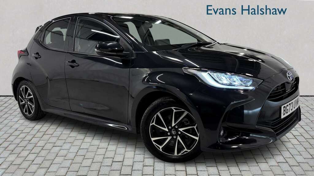Toyota Yaris 1.5 Hybrid Design Cvt 2023 Black