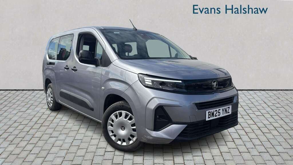 Vauxhall Combo-e Life 100Kw Design XL 52Kwh 7 Seat 2025 Grey