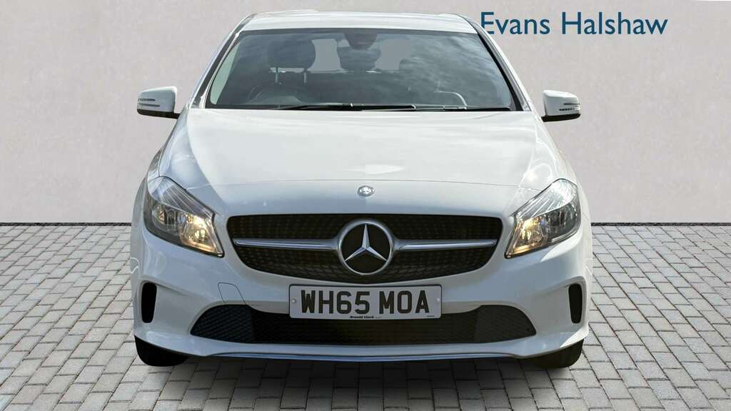 Mercedes-Benz A Class A180d Sport 2016 WH65MOA White #5