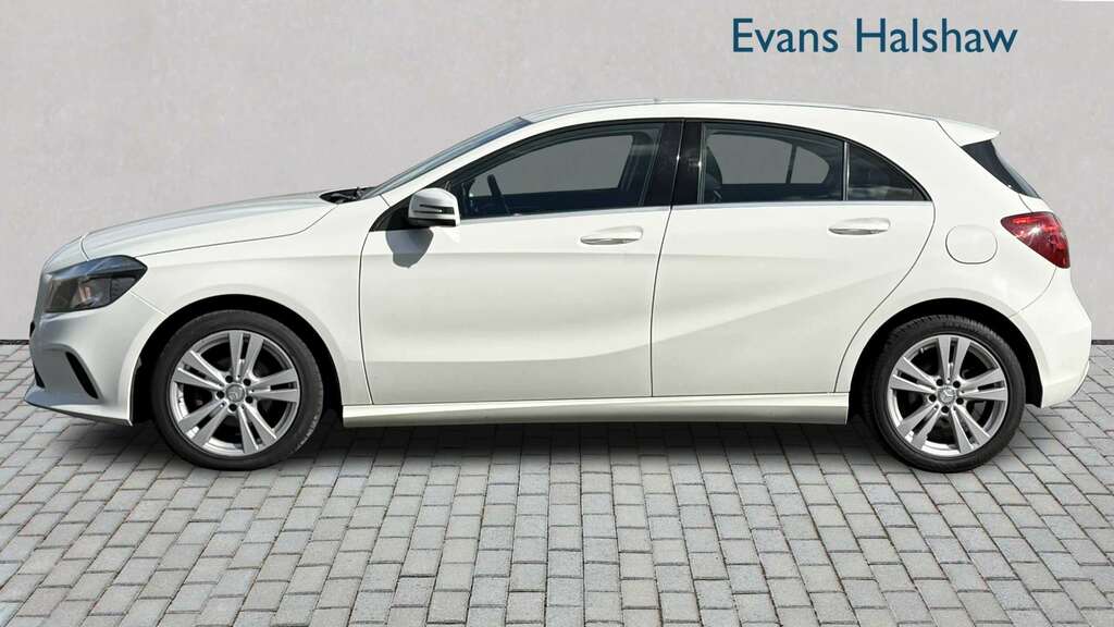 Mercedes-Benz A Class A180d Sport 2016 WH65MOA White #6