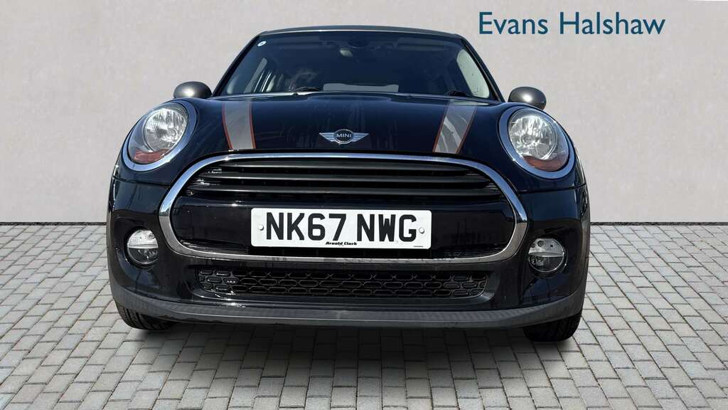 Mini Hatch 1.5 Cooper Seven 2017 NK67NWG Black #6