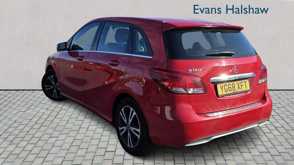 Mercedes-Benz B Class B180 Se 2018 Red #2