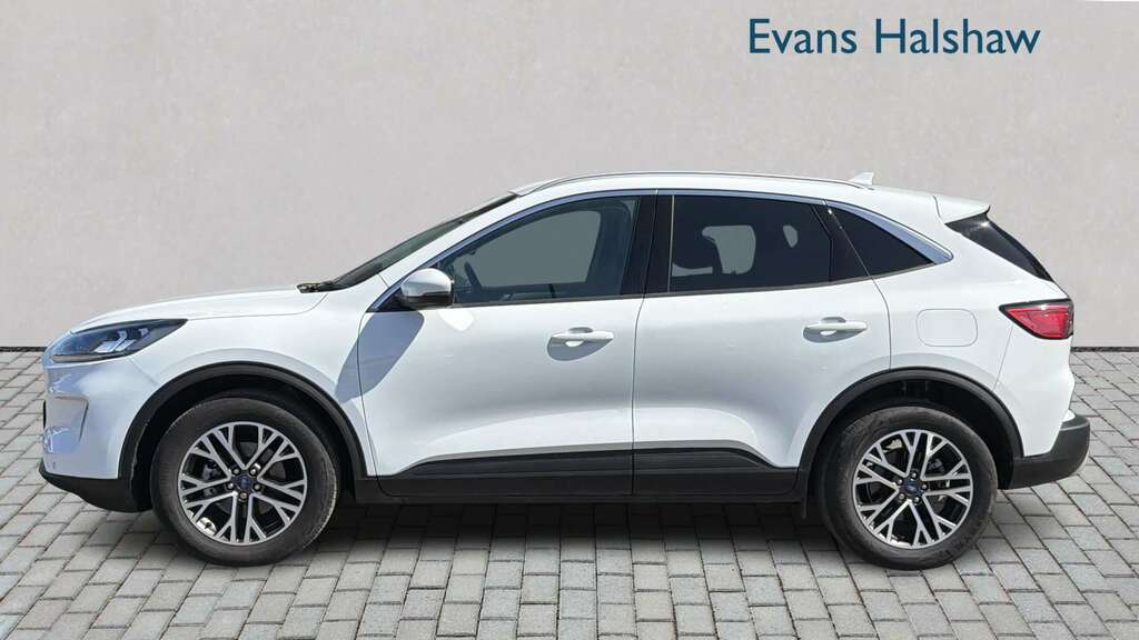 Ford Kuga 1.5 Ecoboost 150 Titanium Edition 2023 KN23OPD White #3