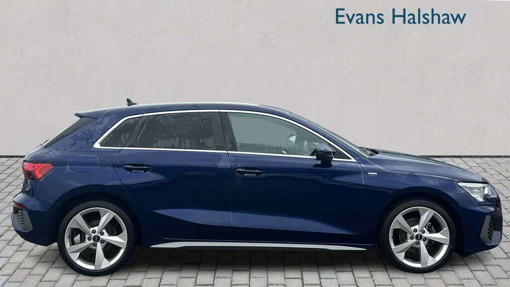 Audi A3 35 Tfsi S Line 2023 SB23CBF Blue #4
