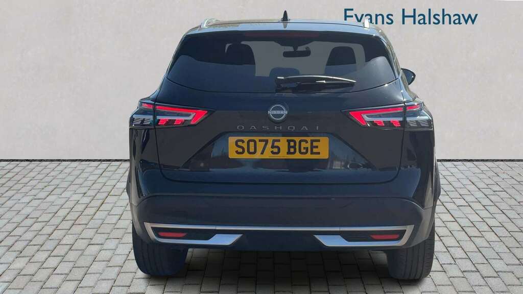 Nissan Qashqai 1.3 Dig-t Mh Tekna 2026 SO75BGE Black #4
