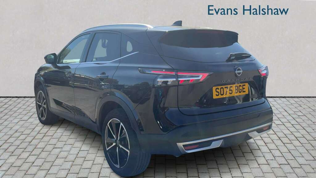 Nissan Qashqai 1.3 Dig-t Mh Tekna 2026 SO75BGE Black #2