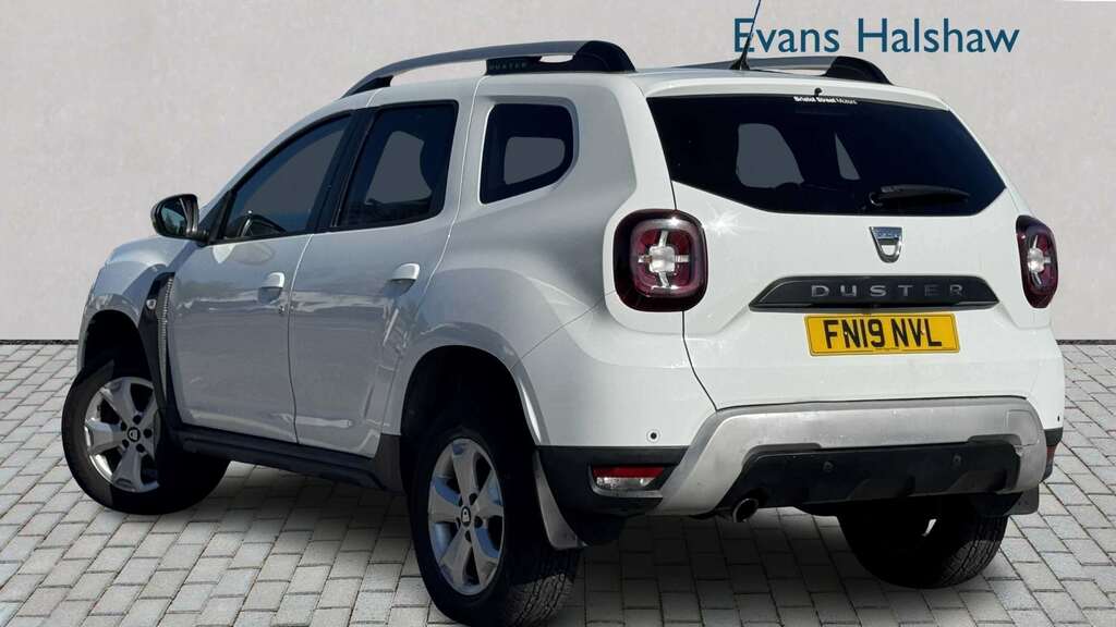 Dacia Duster 1.6 Sce Comfort 2019 FN19NVL White #2