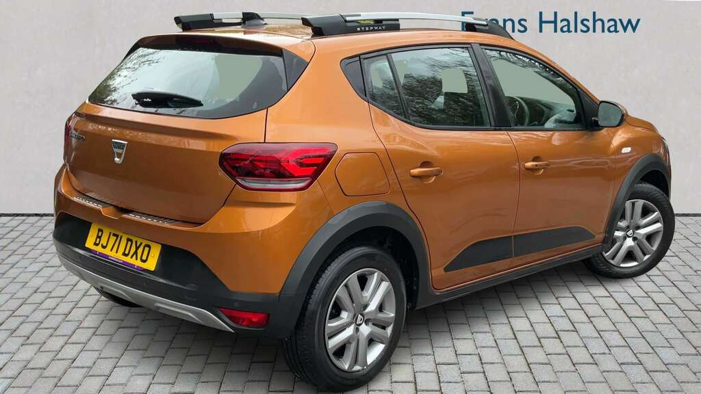 Dacia Sandero Stepway 1.0 Tce Comfort 2021 BJ71DXO Orange #2