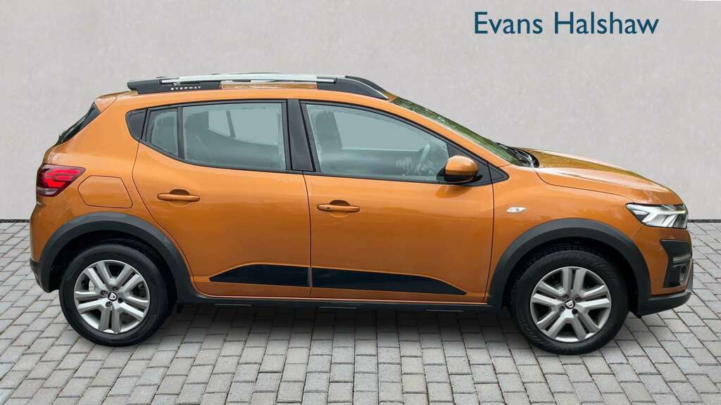 Dacia Sandero Stepway 1.0 Tce Comfort 2021 BJ71DXO Orange #3