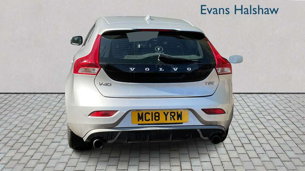 Volvo V40 T2 122 R Design Nav Plus 2018 MC18YRW Silver #6