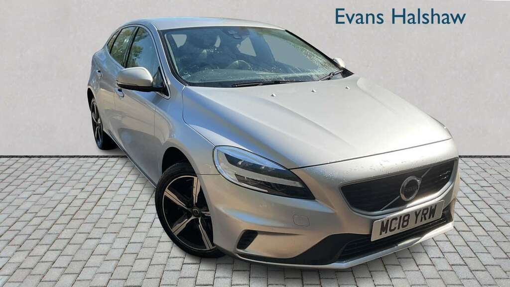 Volvo V40 T2 122 R Design Nav Plus 2018 MC18YRW Silver #2