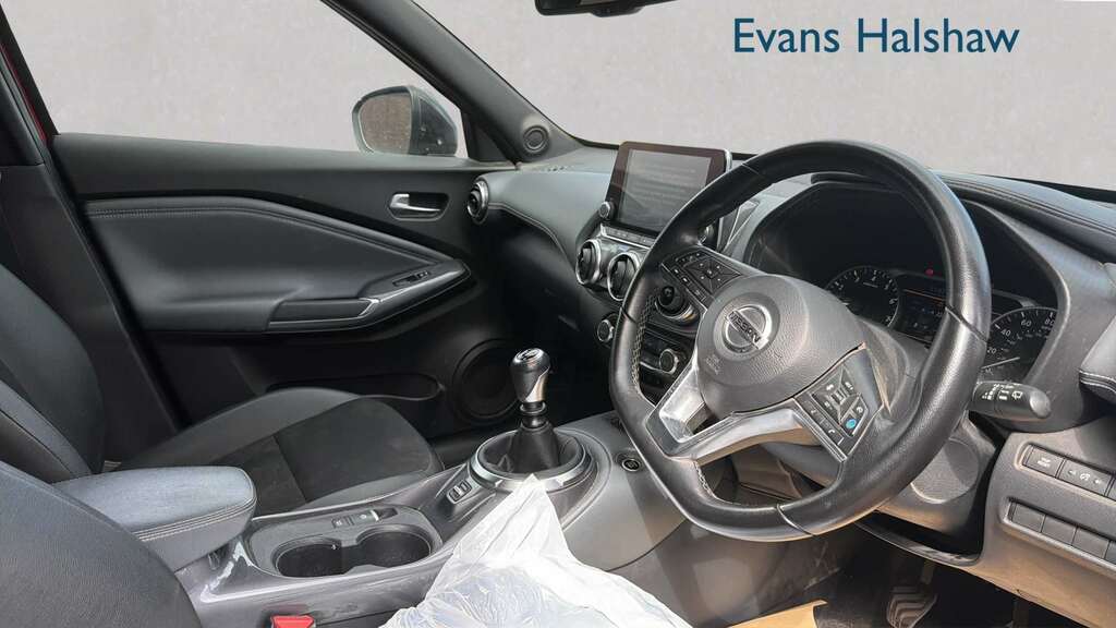 Nissan Juke 1.0 Dig-t 114 Tekna 2022 NX22VVW Red #6