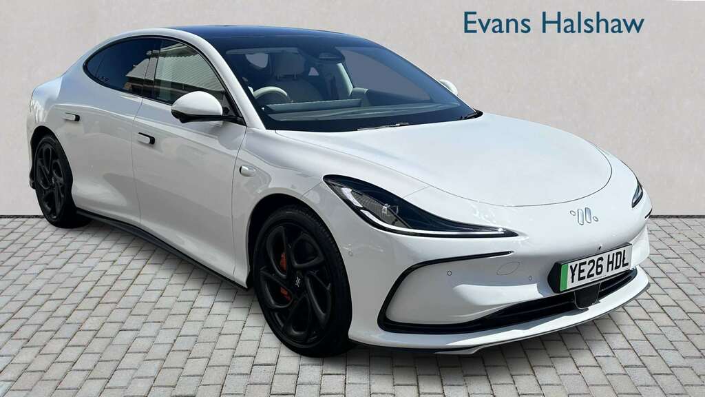 MG IM5 553Kw Performance 100Kwh 2026 YE26HDL White