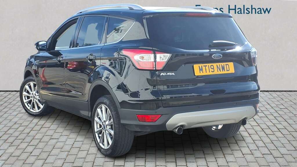 Ford Kuga 1.5 Tdci Titanium Edition 2Wd 2019 MT19NWD Black #2