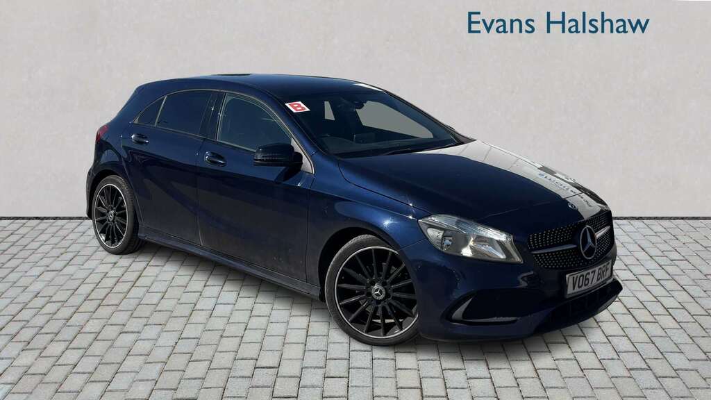 Mercedes-Benz A Class A180 Amg Line 2017 Blue