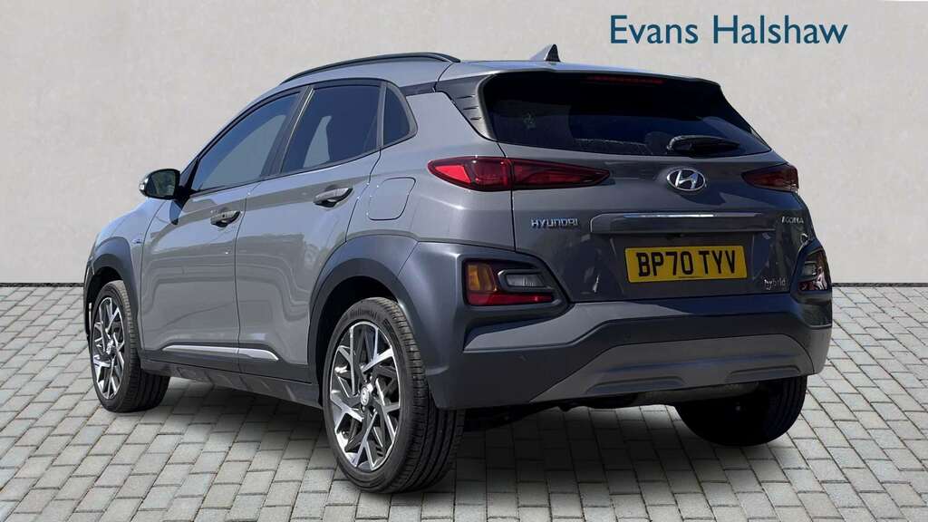Hyundai Kona 1.6 Gdi Hybrid Premium Dct 2021 BP70TYV Grey #2