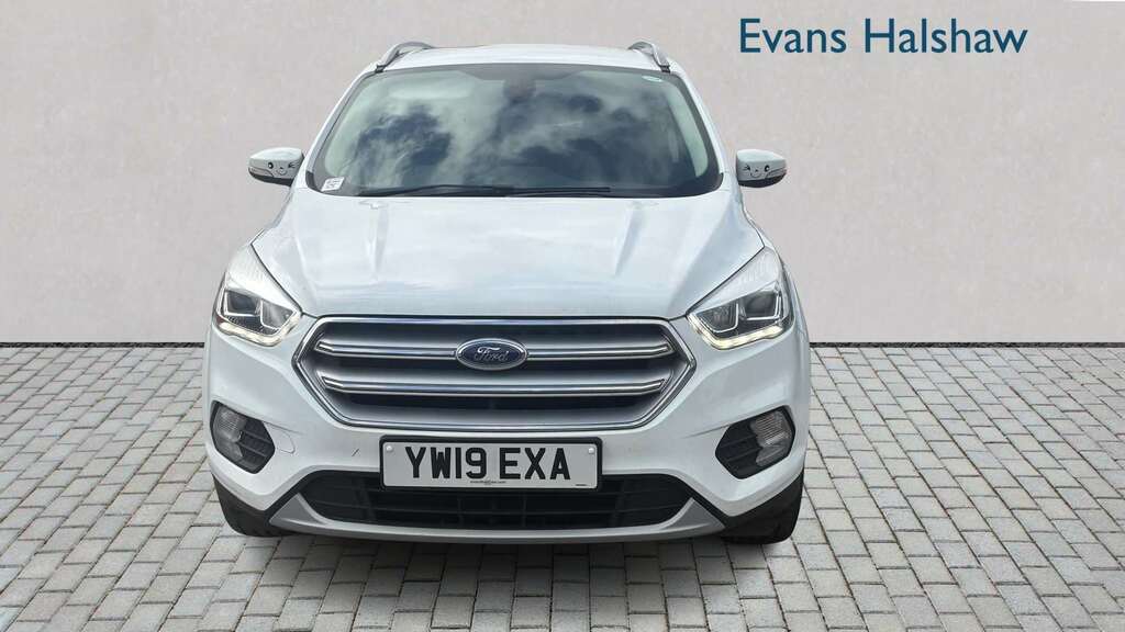 Ford Kuga 2.0 Tdci Titanium Edition 2Wd 2019 YW19EXA White #3