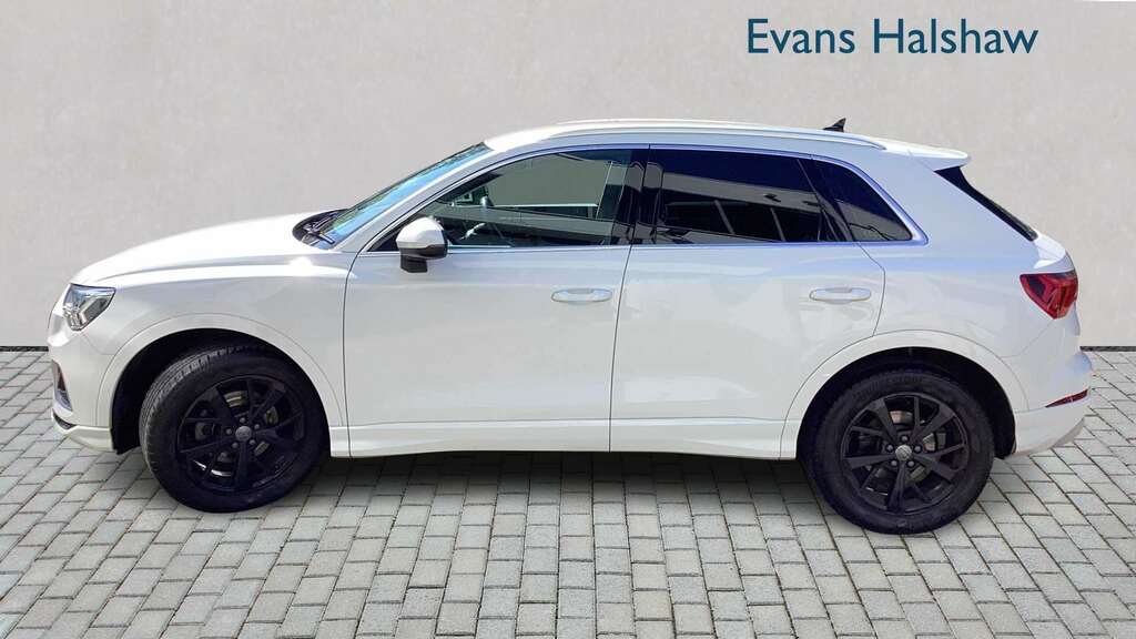 Audi Q3 35 Tfsi Sport S Tronic 2019 AD68ANF White #3