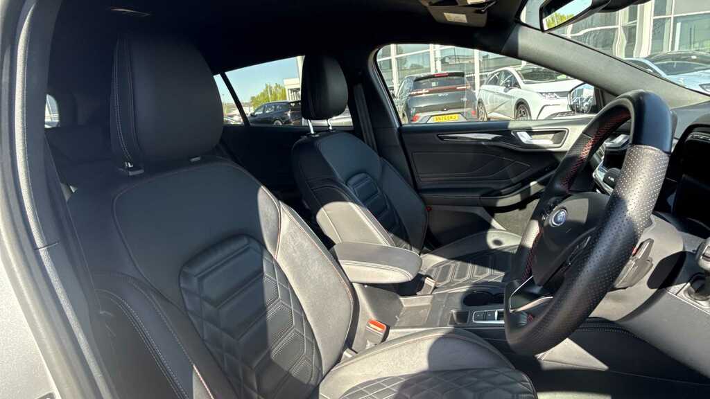 Ford Focus 1.5 Ecoblue St-line Vignale 2022 LJ22NUM Silver #3