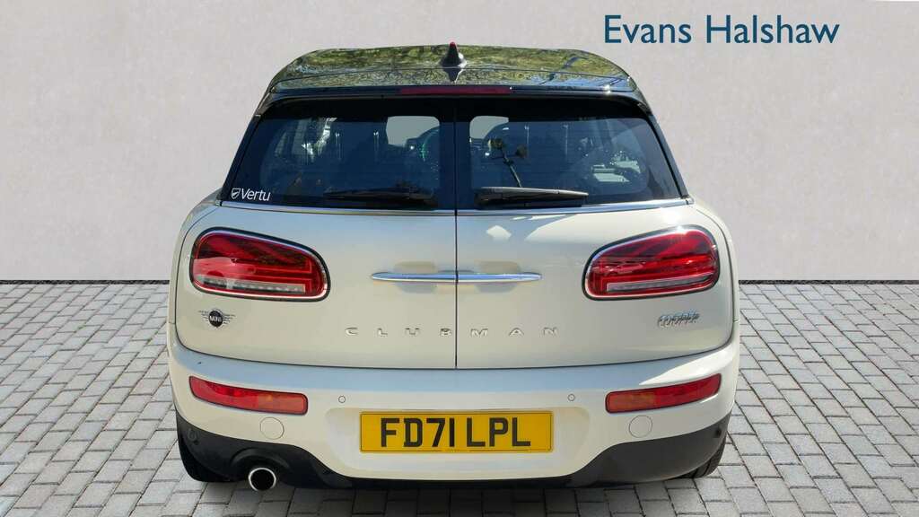 Mini Clubman 1.5 Cooper Classic 6Dr 2022 FD71LPL White #5