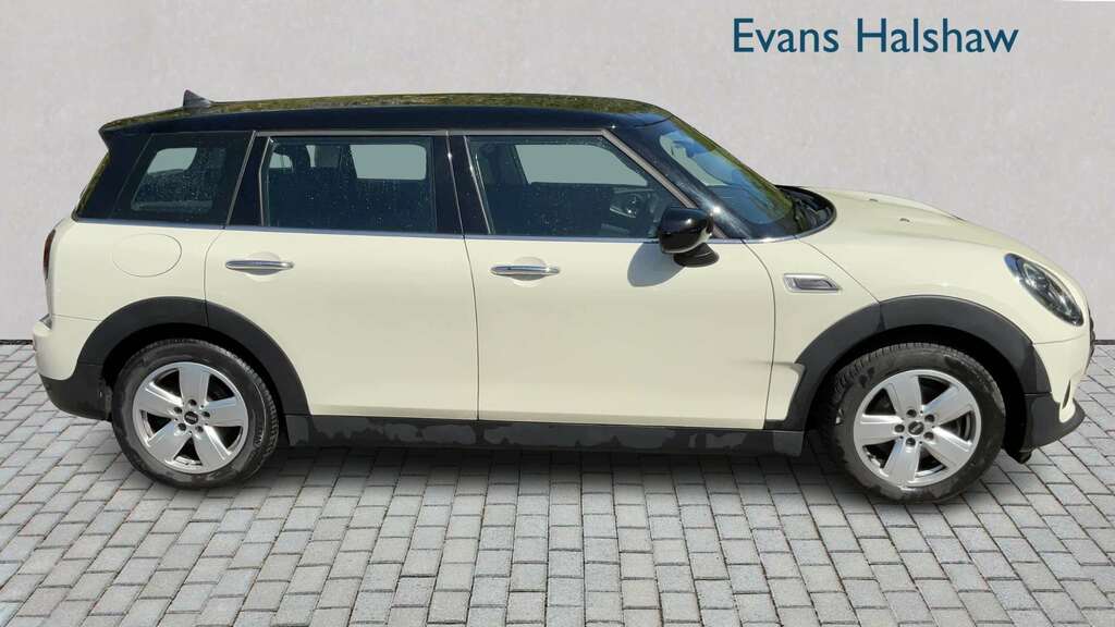 Mini Clubman 1.5 Cooper Classic 6Dr 2022 FD71LPL White #3