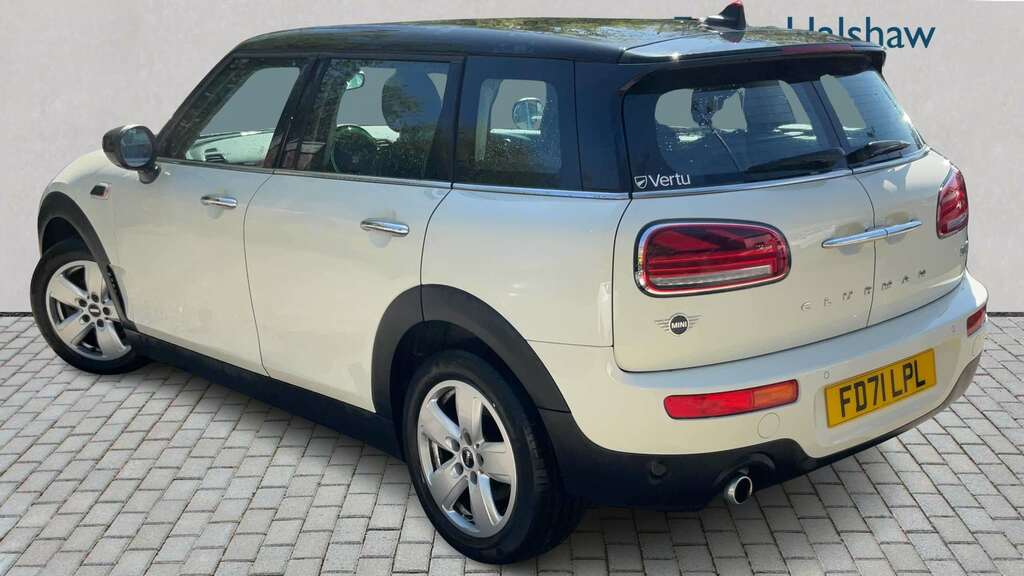 Mini Clubman 1.5 Cooper Classic 6Dr 2022 FD71LPL White #2