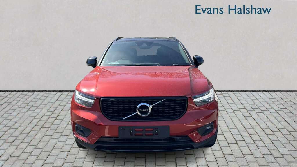 Volvo XC40 1.5 T3 163 R Design 2020 YP70KKS Red #3
