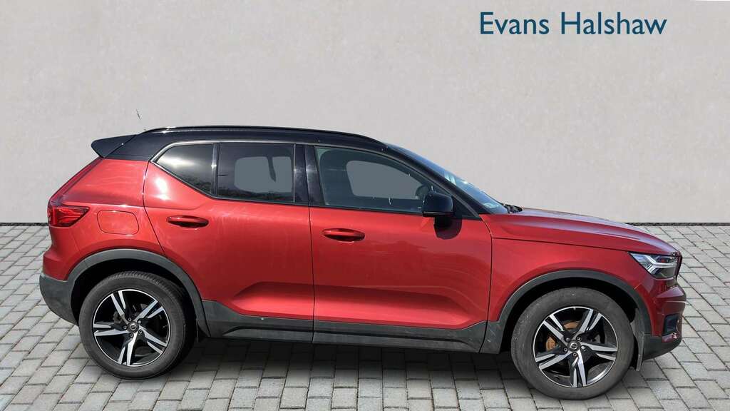 Volvo XC40 1.5 T3 163 R Design 2020 YP70KKS Red #4