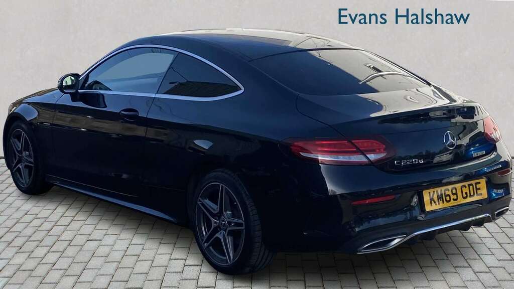 Mercedes-Benz C Class C220d Amg Line Premium 9G-tronic 2019 KM69GDE Black #3