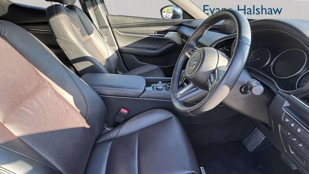 Mazda 3 2.0 E-skyactiv X Mhev 186 Gt Sport 2023 FG23EXT White #3
