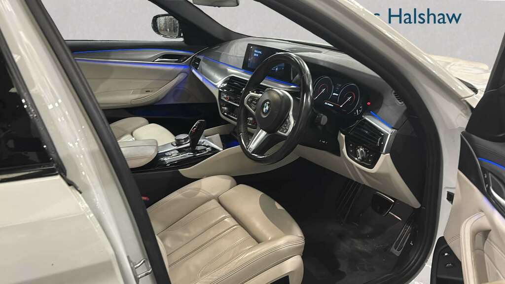 BMW 5 Series 530E M Sport 2017 NA67THK White #2