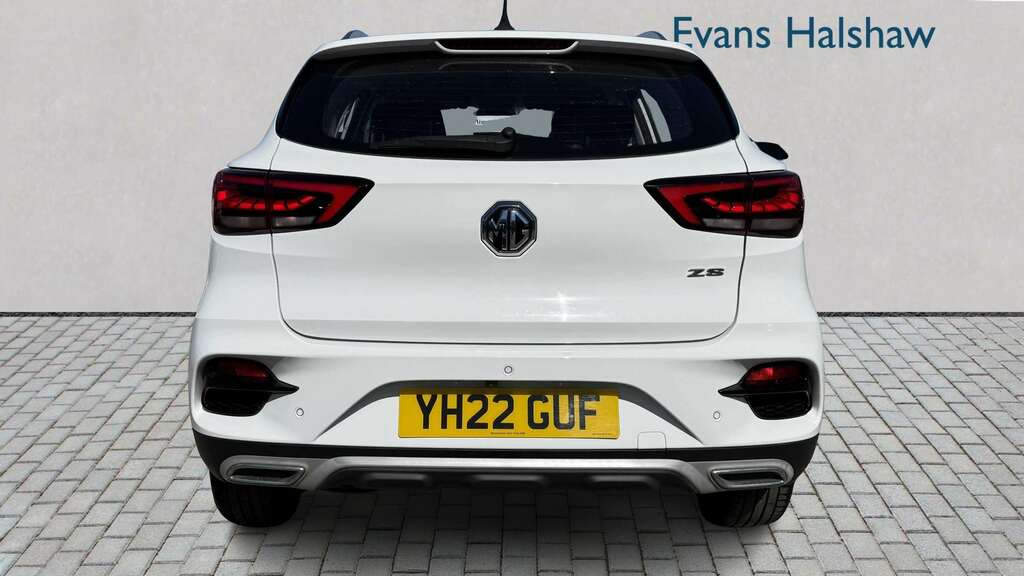 MG ZS 1.5 Vti-tech Exclusive 2022 YH22GUF White #6