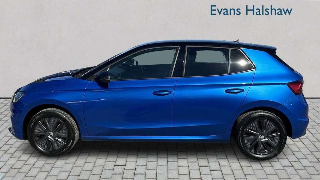 Skoda Fabia 1.0 Tsi 116 Design Edition 2025 SV25LWF Blue #6