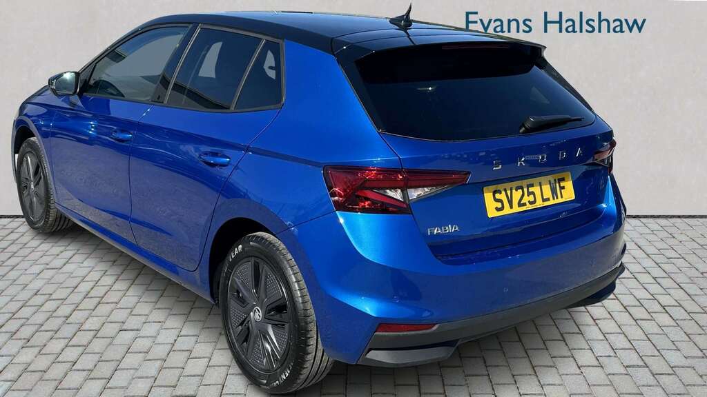 Skoda Fabia 1.0 Tsi 116 Design Edition 2025 SV25LWF Blue #3