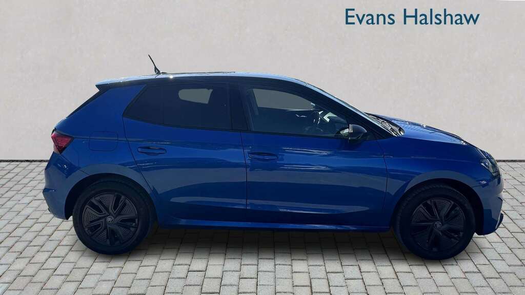 Skoda Fabia 1.0 Tsi 116 Design Edition 2025 SV25LWF Blue #5