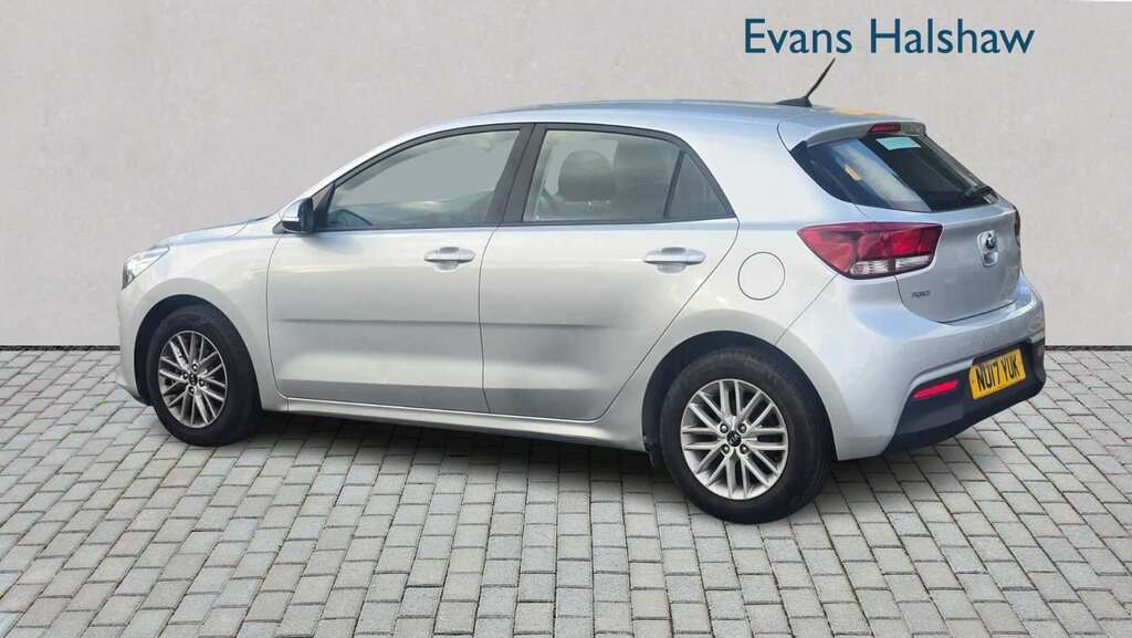 Kia RIO 1.4 2 2017 Silver #4