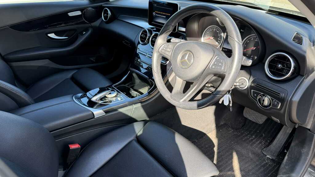 Mercedes-Benz C Class C200 Se Executive 2016 KM65UCX Black #5
